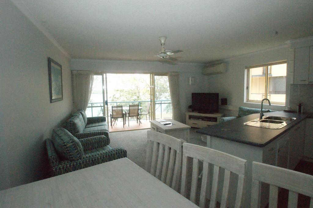 The Esplanade Riverview Holiday Apartments 玛志洛 外观 照片